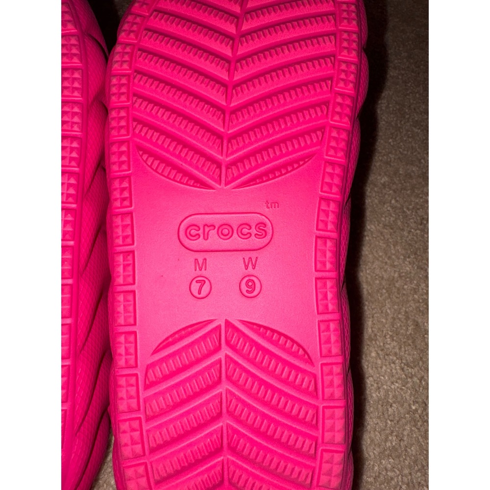 NWOT Crocs Stomp Puffy Sandal Pink  Faux Fur Lined Platform Slide 210074 W9 M7 - Picture 7 of 7